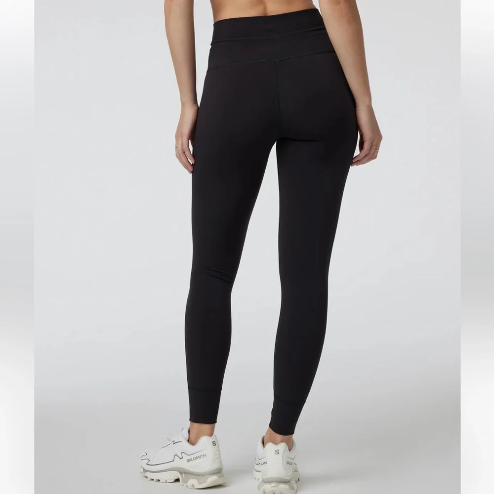Vuori Black Daily Leggings - Picture 3 of 4